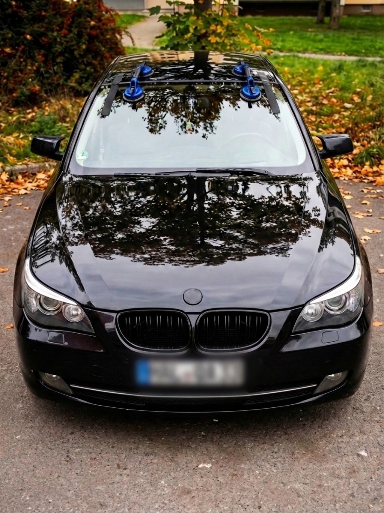 MAG Autoglas bei der Arbeit an einem BMW